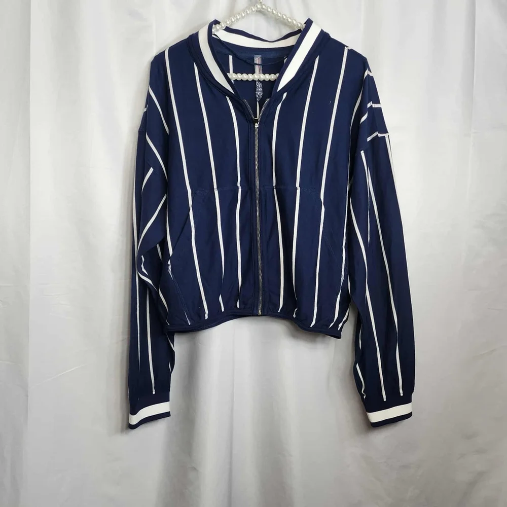 Free People Off Duty Set Top & Shorts Set Size L Navy Casual Lightweight Pockets